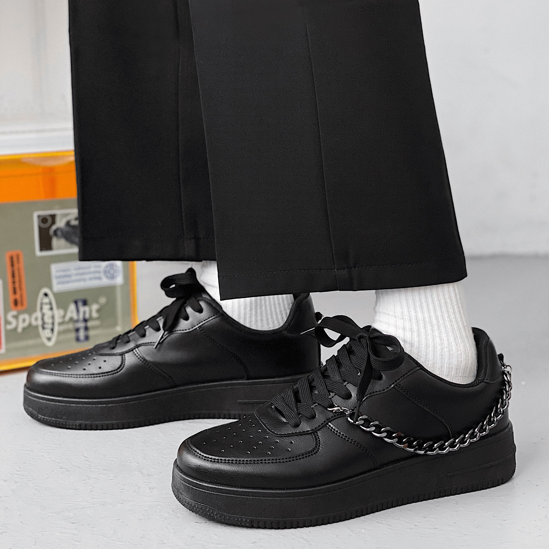 chain fashion trendy shoes B72 black